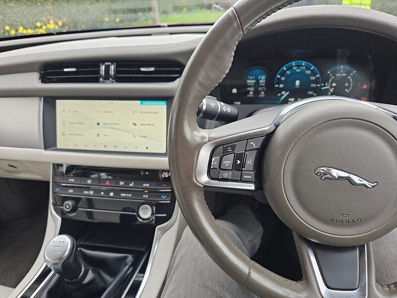 Jaguar d Prestige Saloon 2.0 Manual Diesel