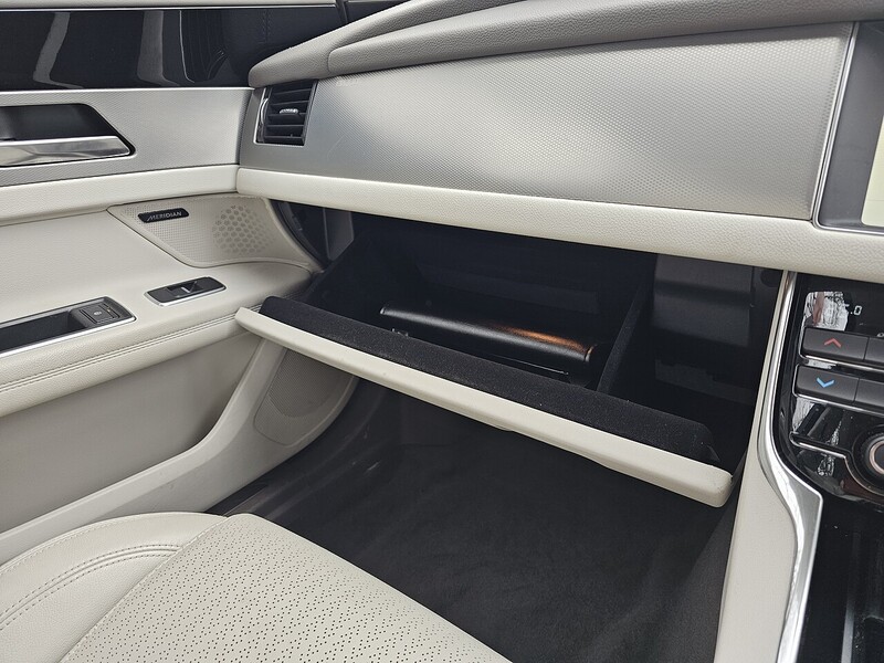 Jaguar d Prestige Saloon 2.0 Manual Diesel