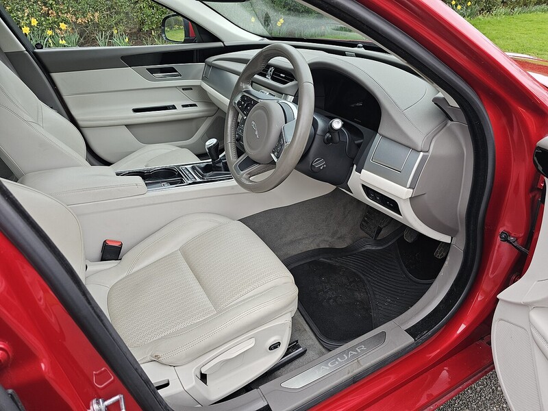 Jaguar d Prestige Saloon 2.0 Manual Diesel