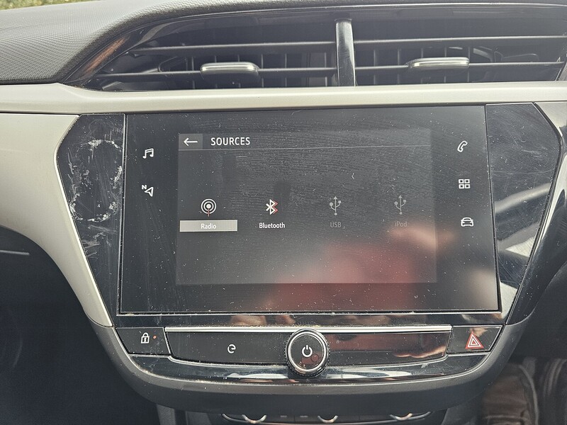 Vauxhall 50kWh SE Nav Premium Hatchback 5dr Electric Auto (7.4Kw Charger) (136 ps)