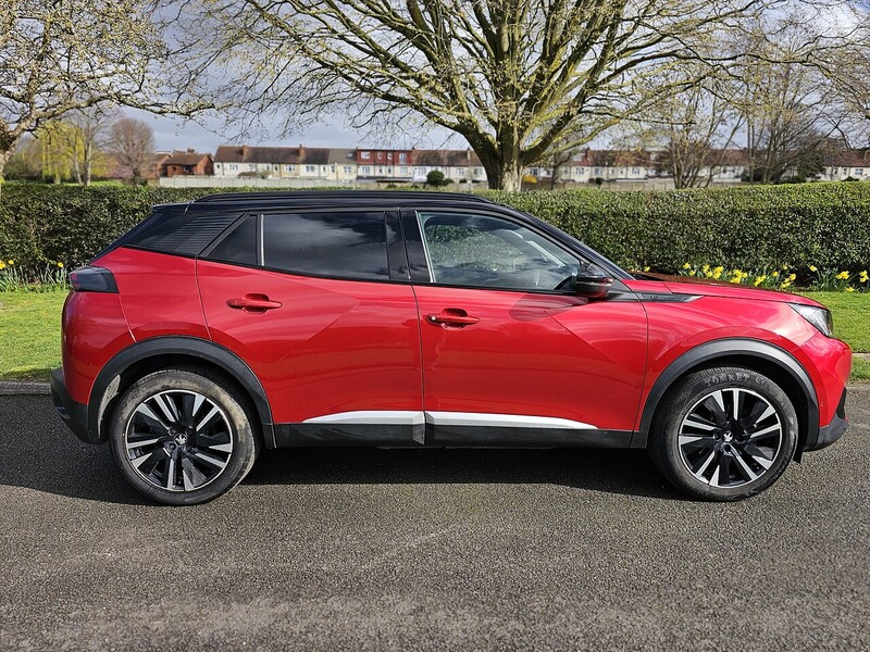 Peugeot 50kWh GT Line SUV 5dr Electric Auto (136 ps)