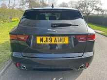 Jaguar E-PACE D180 R-Dynamic S 