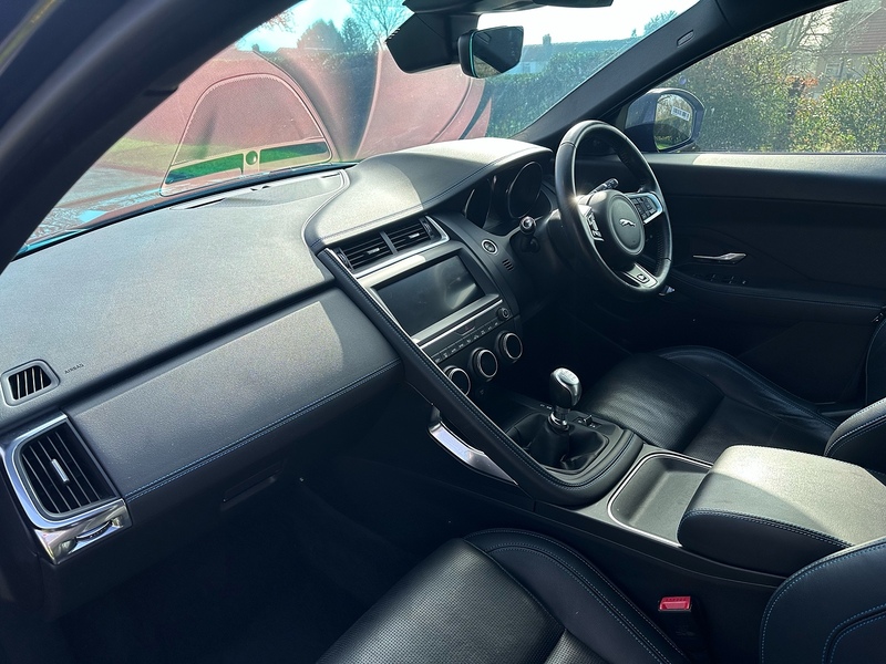 Jaguar 2.0 D180 R-Dynamic S SUV 5dr Diesel Manual AWD Euro 6 (s/s) (180 ps)