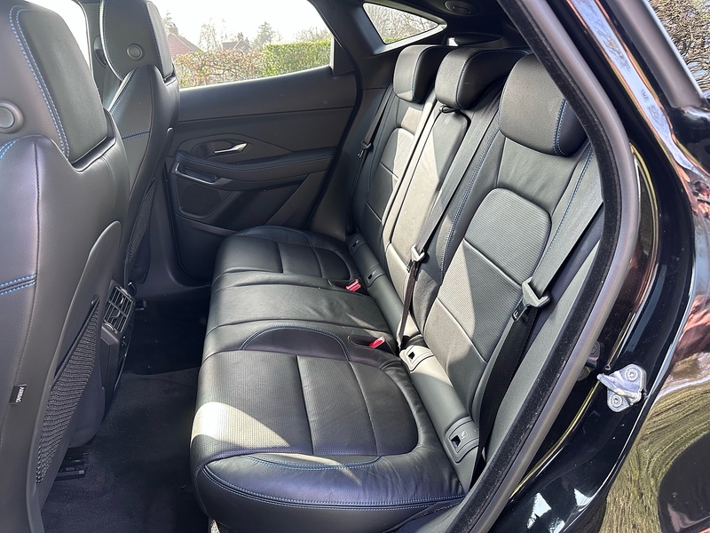 Jaguar 2.0 D180 R-Dynamic S SUV 5dr Diesel Manual AWD Euro 6 (s/s) (180 ps)