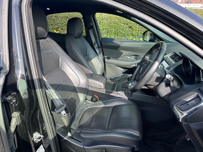 Jaguar 2.0 D180 R-Dynamic S SUV 5dr Diesel Manual AWD Euro 6 (s/s) (180 ps)