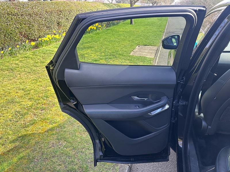 Jaguar 2.0 D180 R-Dynamic S SUV 5dr Diesel Manual AWD Euro 6 (s/s) (180 ps)