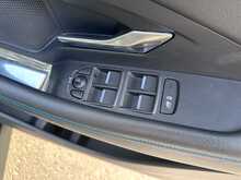 Jaguar E-PACE D180 R-Dynamic S 