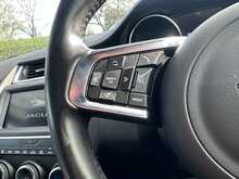 Jaguar E-PACE D180 R-Dynamic S 