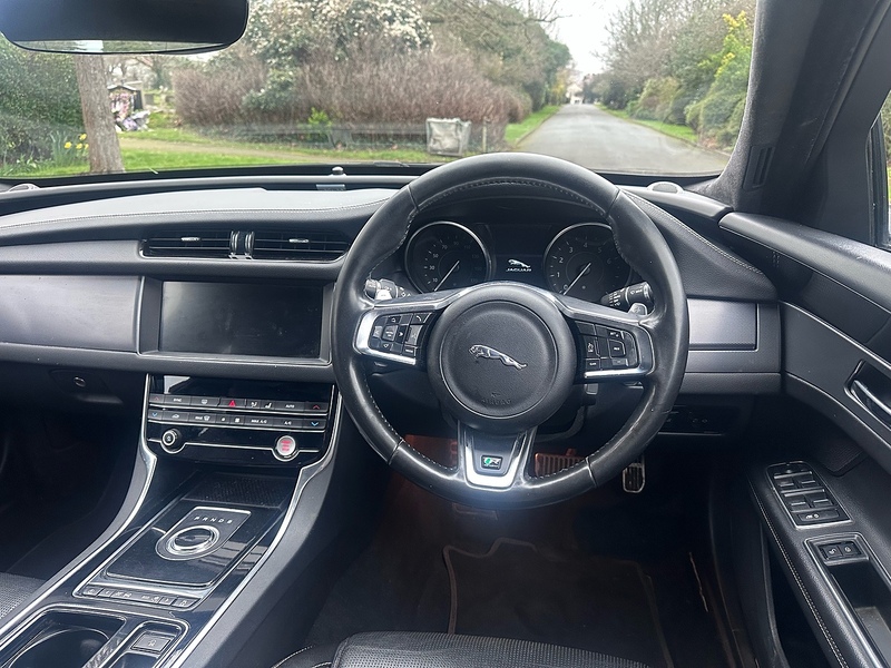 Jaguar 2.0i R-Sport GPF Saloon 4dr Petrol Auto Euro 6 (s/s) (250 ps)
