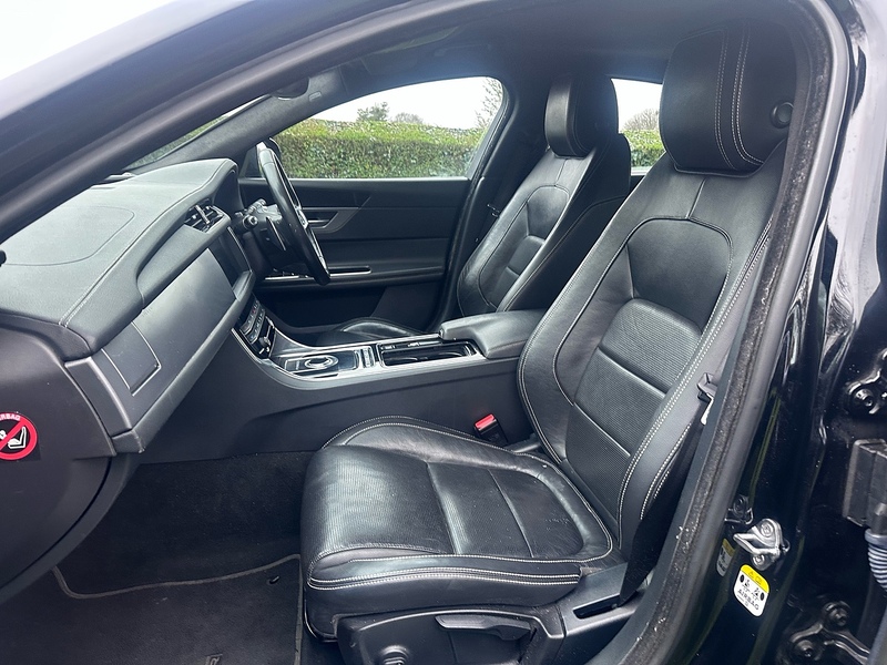 Jaguar 2.0i R-Sport GPF Saloon 4dr Petrol Auto Euro 6 (s/s) (250 ps)