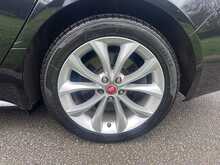 Jaguar XF i R-Sport 