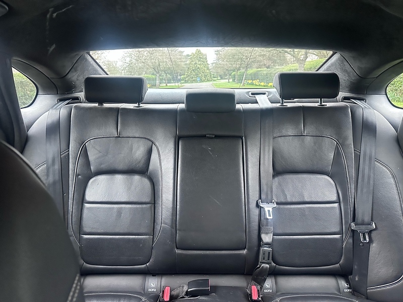Jaguar 2.0i R-Sport GPF Saloon 4dr Petrol Auto Euro 6 (s/s) (250 ps)
