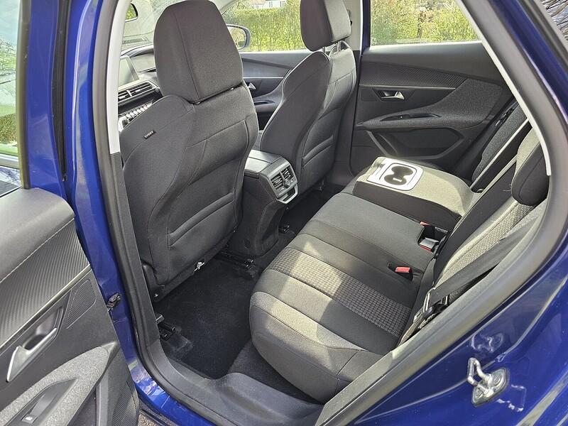 Peugeot BlueHDi Active SUV 1.5 Manual Diesel