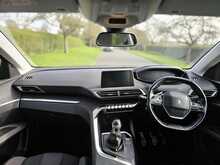 Peugeot 3008 BlueHDi Active 