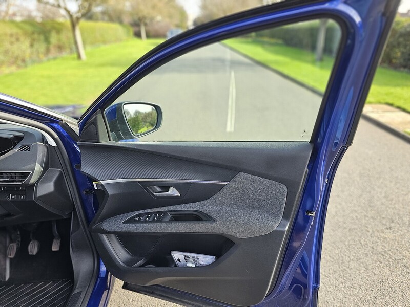 Peugeot BlueHDi Active SUV 1.5 Manual Diesel