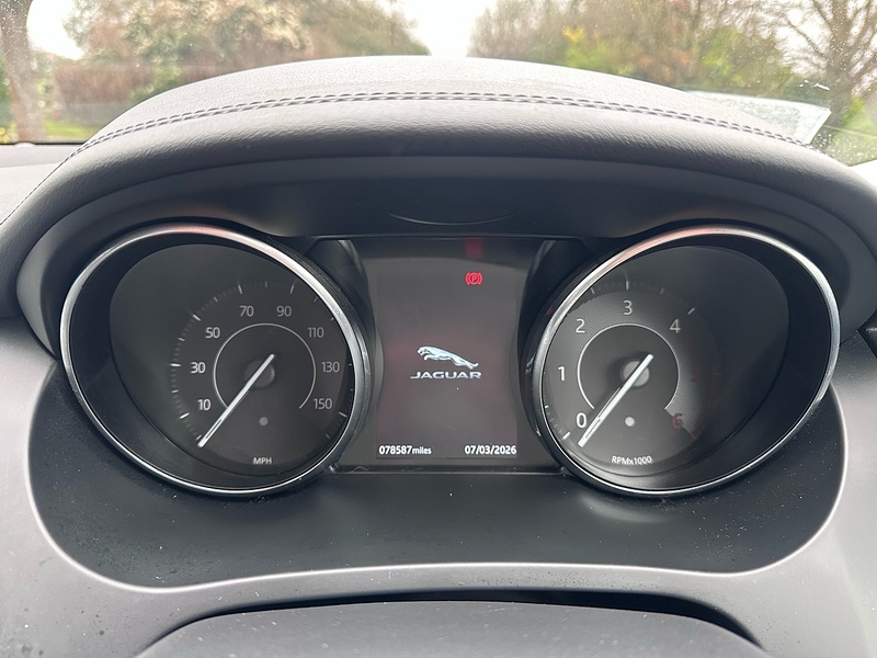 Jaguar D180 S SUV 2.0 Manual Diesel