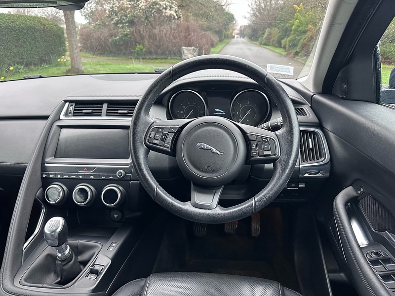 Jaguar D180 S SUV 2.0 Manual Diesel