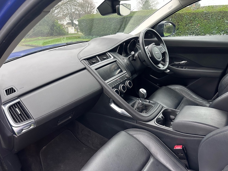 Jaguar D180 S SUV 2.0 Manual Diesel