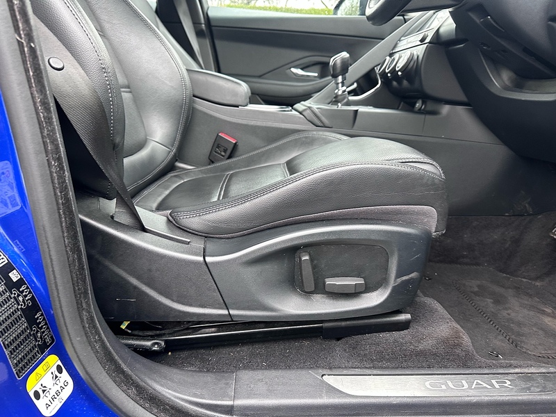 Jaguar D180 S SUV 2.0 Manual Diesel