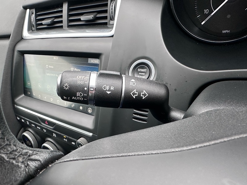 Jaguar D180 S SUV 2.0 Manual Diesel