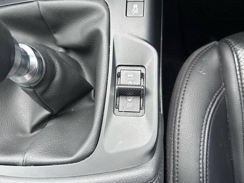 Jaguar D180 S SUV 2.0 Manual Diesel