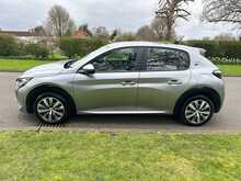 Peugeot E-208 Active 