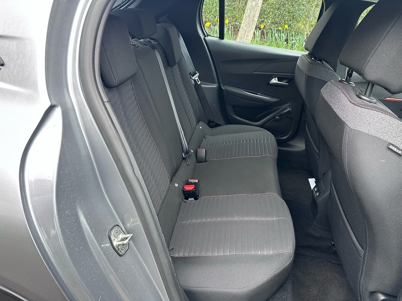 Peugeot Active Hatchback 0.0 Automatic Electric