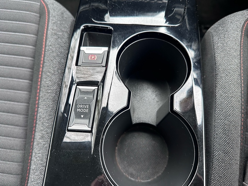 Peugeot Active Hatchback 0.0 Automatic Electric