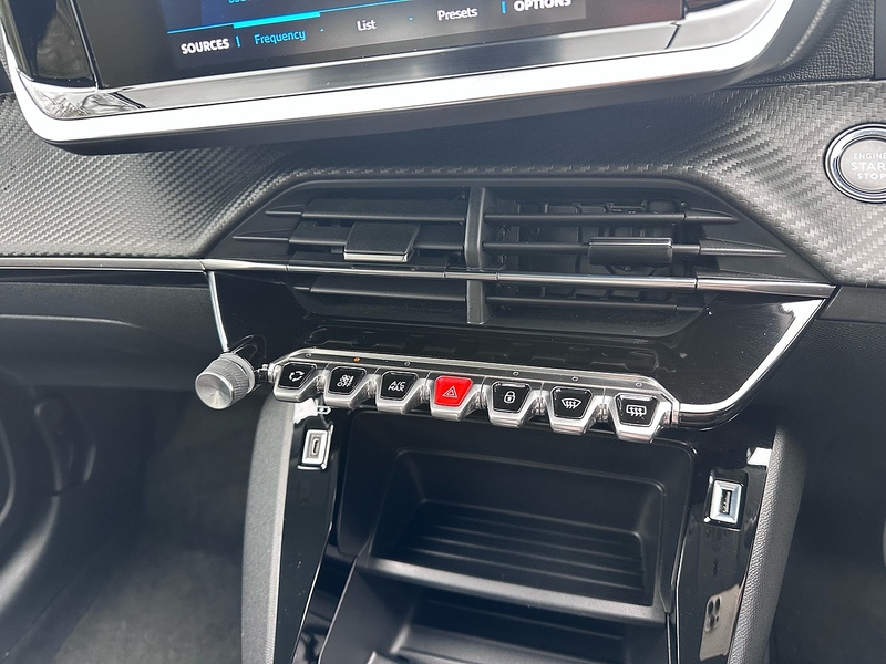 Peugeot Active Hatchback 0.0 Automatic Electric