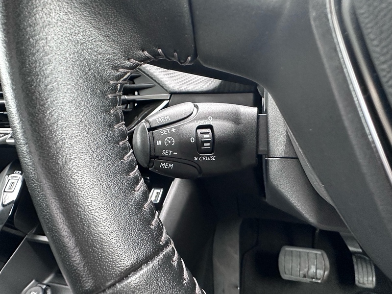 Peugeot Active Hatchback 0.0 Automatic Electric