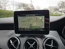 Mercedes-Benz CLA CLA180 AMG Line 