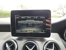 Mercedes-Benz CLA CLA180 AMG Line 