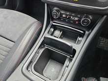 Mercedes-Benz CLA CLA180 AMG Line 