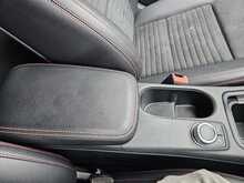 Mercedes-Benz CLA CLA180 AMG Line 