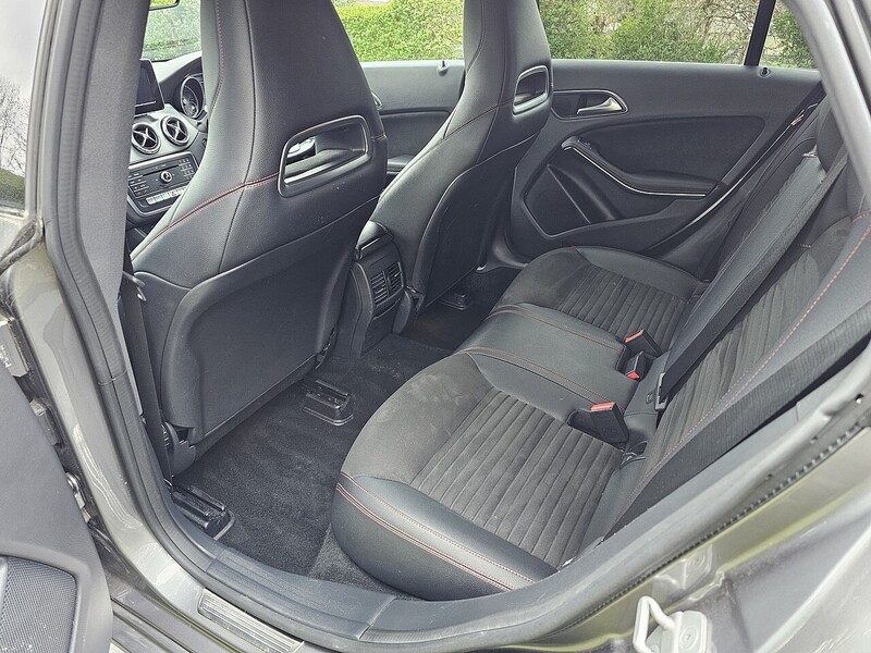 Mercedes-Benz 1.6 CLA180 AMG Line Shooting Brake 5dr Petrol 7G-DCT Euro 6 (s/s) (122 ps)