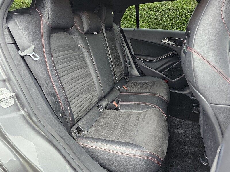 Mercedes-Benz 1.6 CLA180 AMG Line Shooting Brake 5dr Petrol 7G-DCT Euro 6 (s/s) (122 ps)