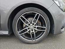 Mercedes-Benz CLA CLA180 AMG Line 