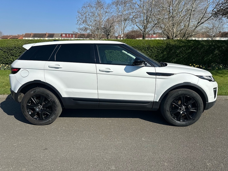Land Rover TD4 SE Tech SUV 2.0 Manual Diesel