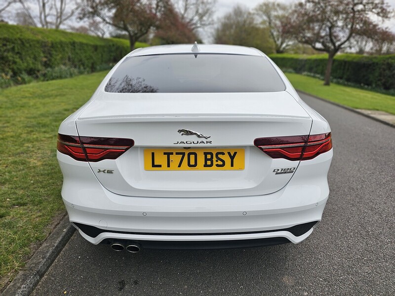 Jaguar D180 R-Dynamic SE Saloon 2.0 Automatic Diesel