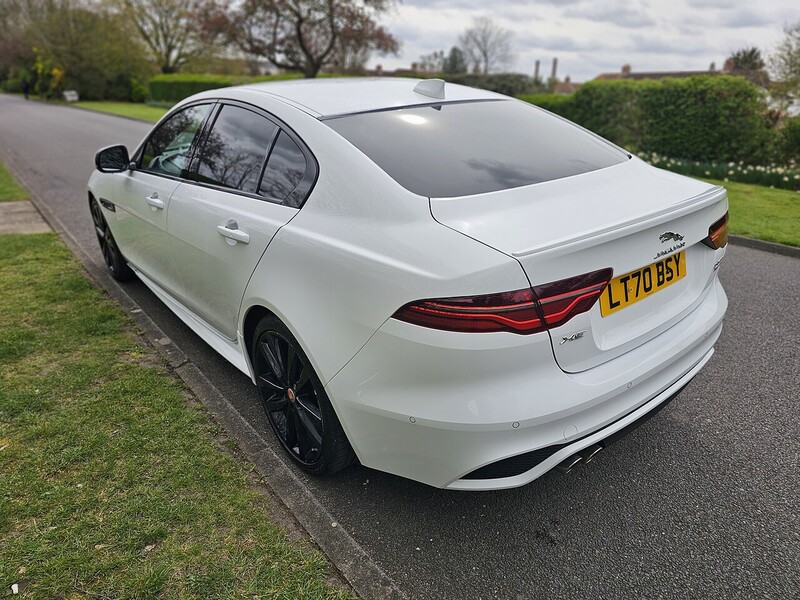Jaguar D180 R-Dynamic SE Saloon 2.0 Automatic Diesel
