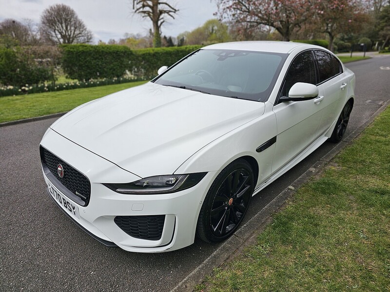 Jaguar D180 R-Dynamic SE Saloon 2.0 Automatic Diesel