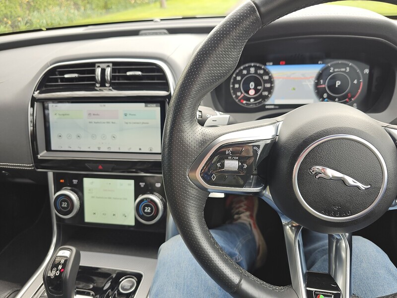 Jaguar D180 R-Dynamic SE Saloon 2.0 Automatic Diesel