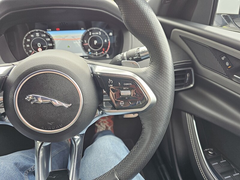 Jaguar D180 R-Dynamic SE Saloon 2.0 Automatic Diesel