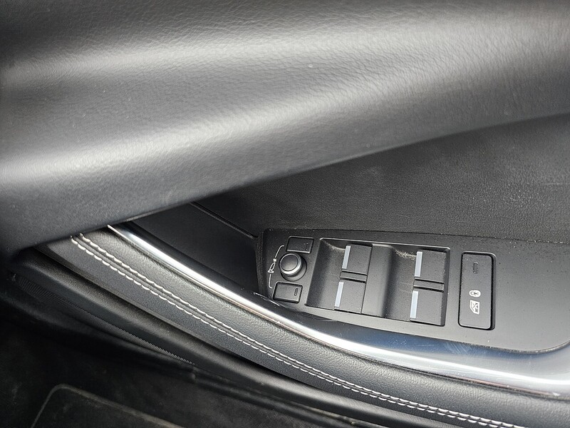 Jaguar D180 R-Dynamic SE Saloon 2.0 Automatic Diesel