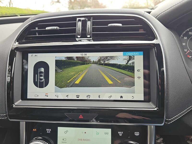 Jaguar D180 R-Dynamic SE Saloon 2.0 Automatic Diesel
