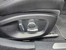 Jaguar XE D180 R-Dynamic SE 