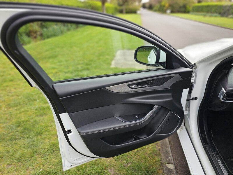 Jaguar D180 R-Dynamic SE Saloon 2.0 Automatic Diesel
