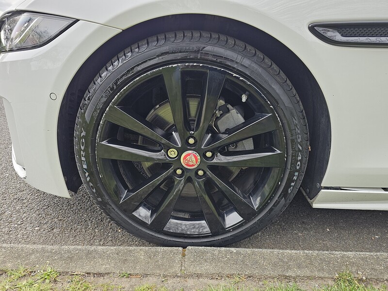 Jaguar D180 R-Dynamic SE Saloon 2.0 Automatic Diesel
