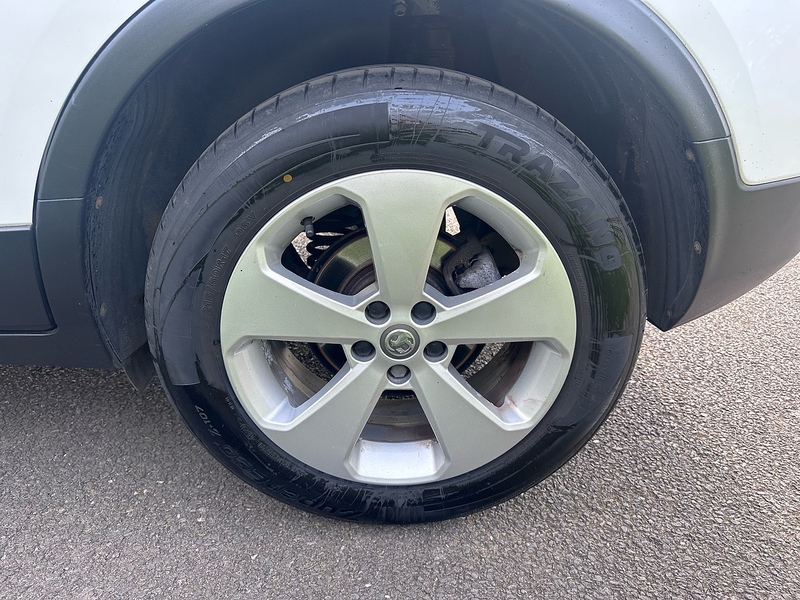 Vauxhall i Turbo ecoTEC Elite Nav SUV 1.4 Manual Petrol