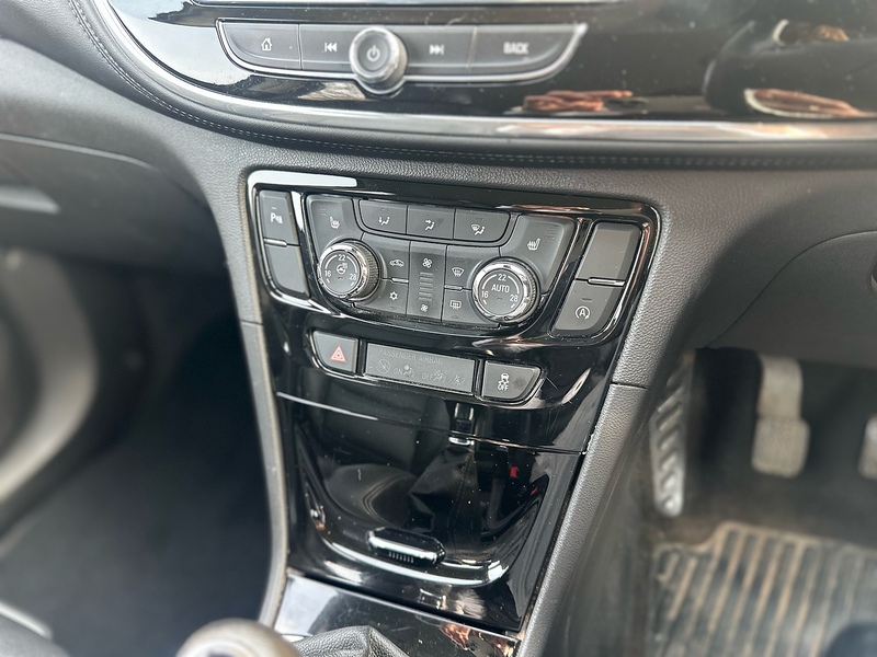 Vauxhall i Turbo ecoTEC Elite Nav SUV 1.4 Manual Petrol